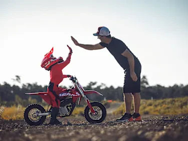 GASGAS ADDS ANOTHER EXCITING E-POWERED DIRT BIKE TO ITS LINE-UP – THE MC-E 3!