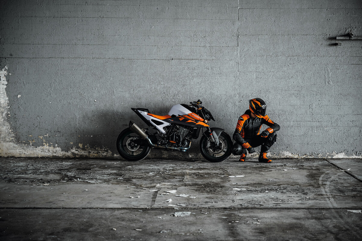 Introducing the 2026 KTM 990 DUKE: “The Sniper” Takes Aim at the Middleweight Naked Class
