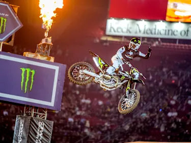 TRIUMPH'S NEW 250CC MOTOCROSS BIKE MAKES AN ENTRANCE
