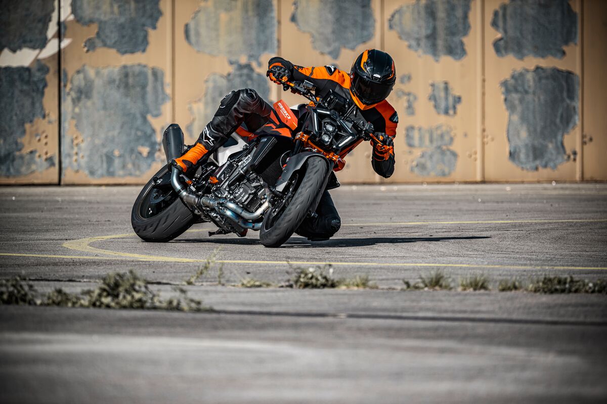 KTM 990 Duke Offer