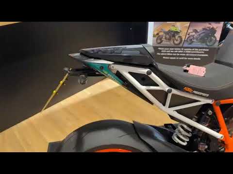 4033-ktm-1290-superduke-r