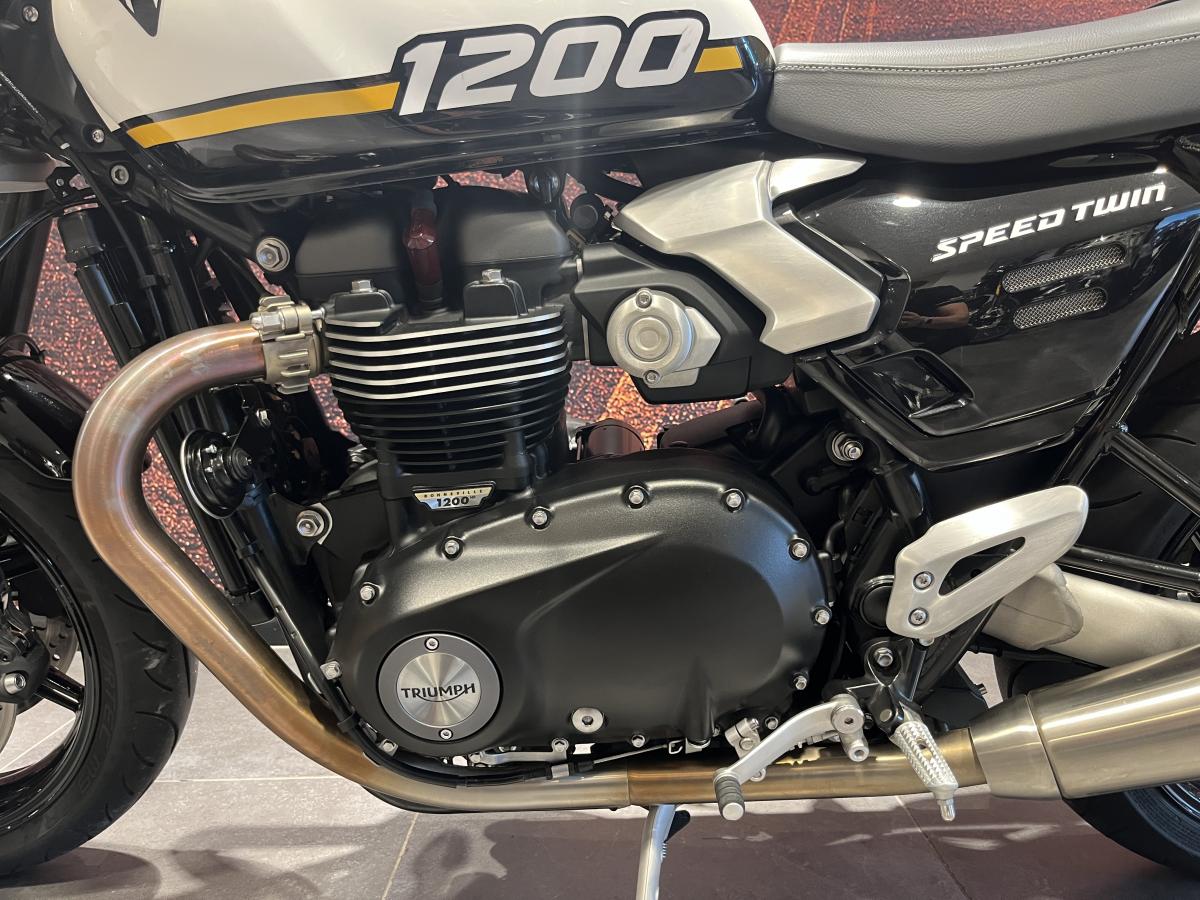 Triumph Speed Twin 1200