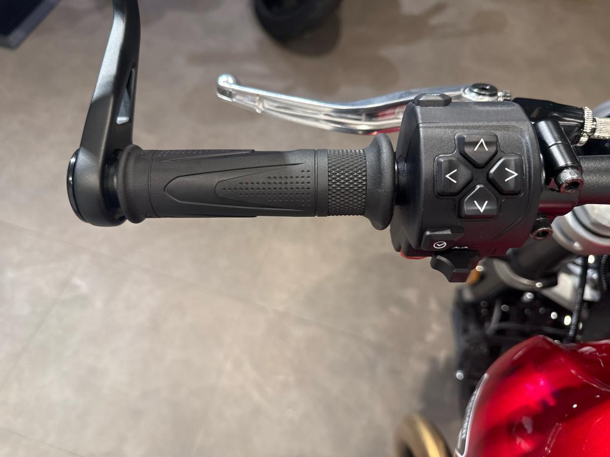 4422