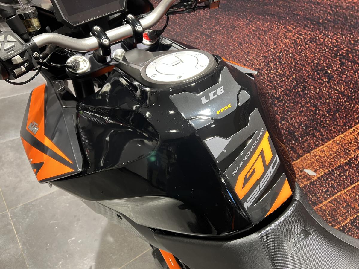 KTM 1290 Super Duke GT