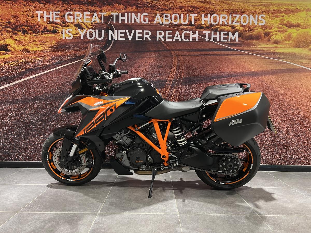 KTM 1290 Super Duke GT