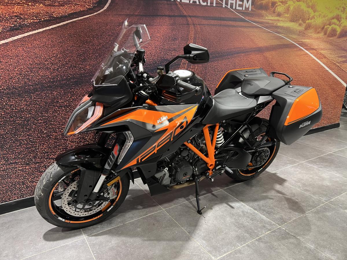 KTM 1290 Super Duke GT