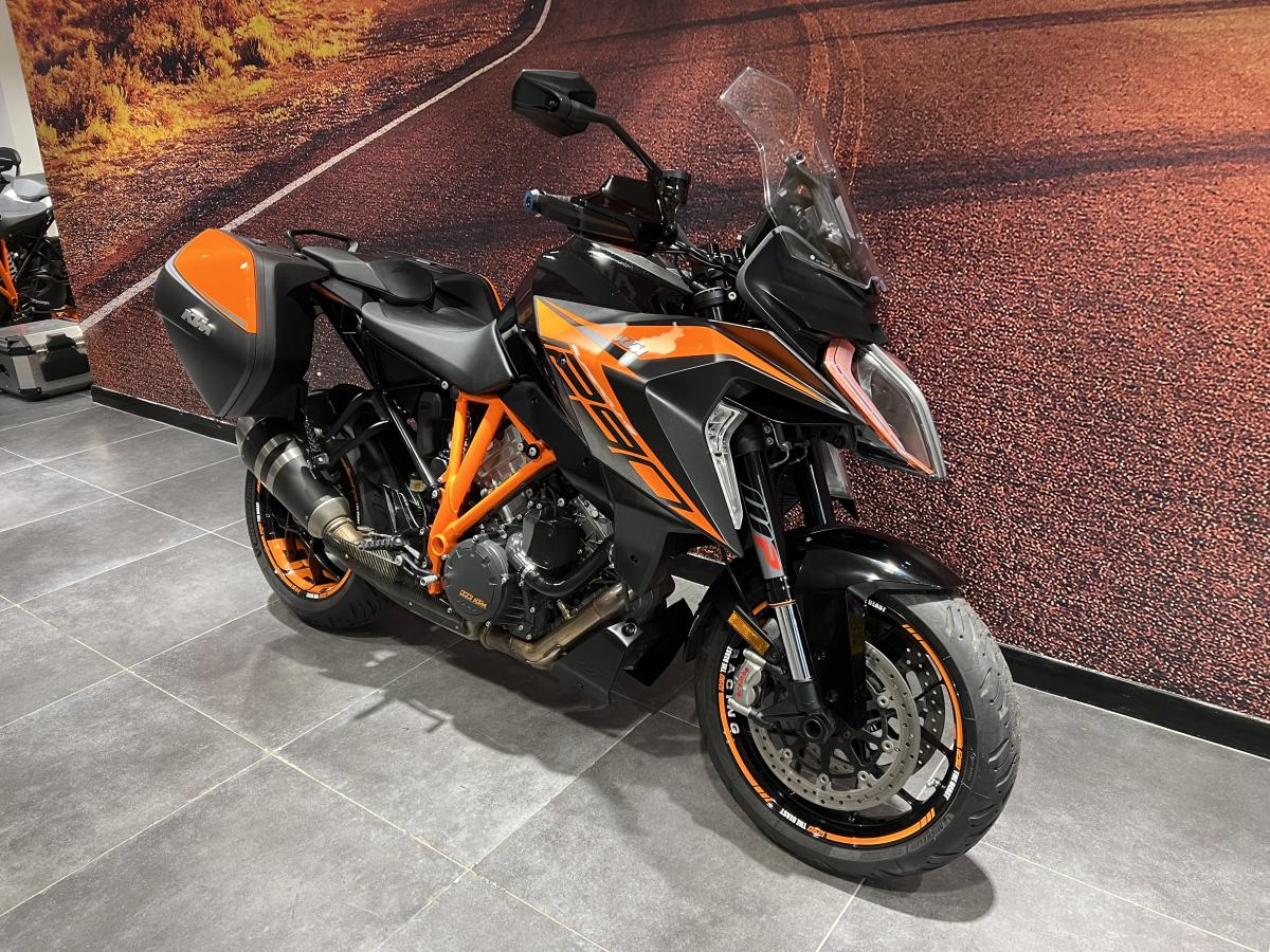 KTM 1290 Super Duke GT