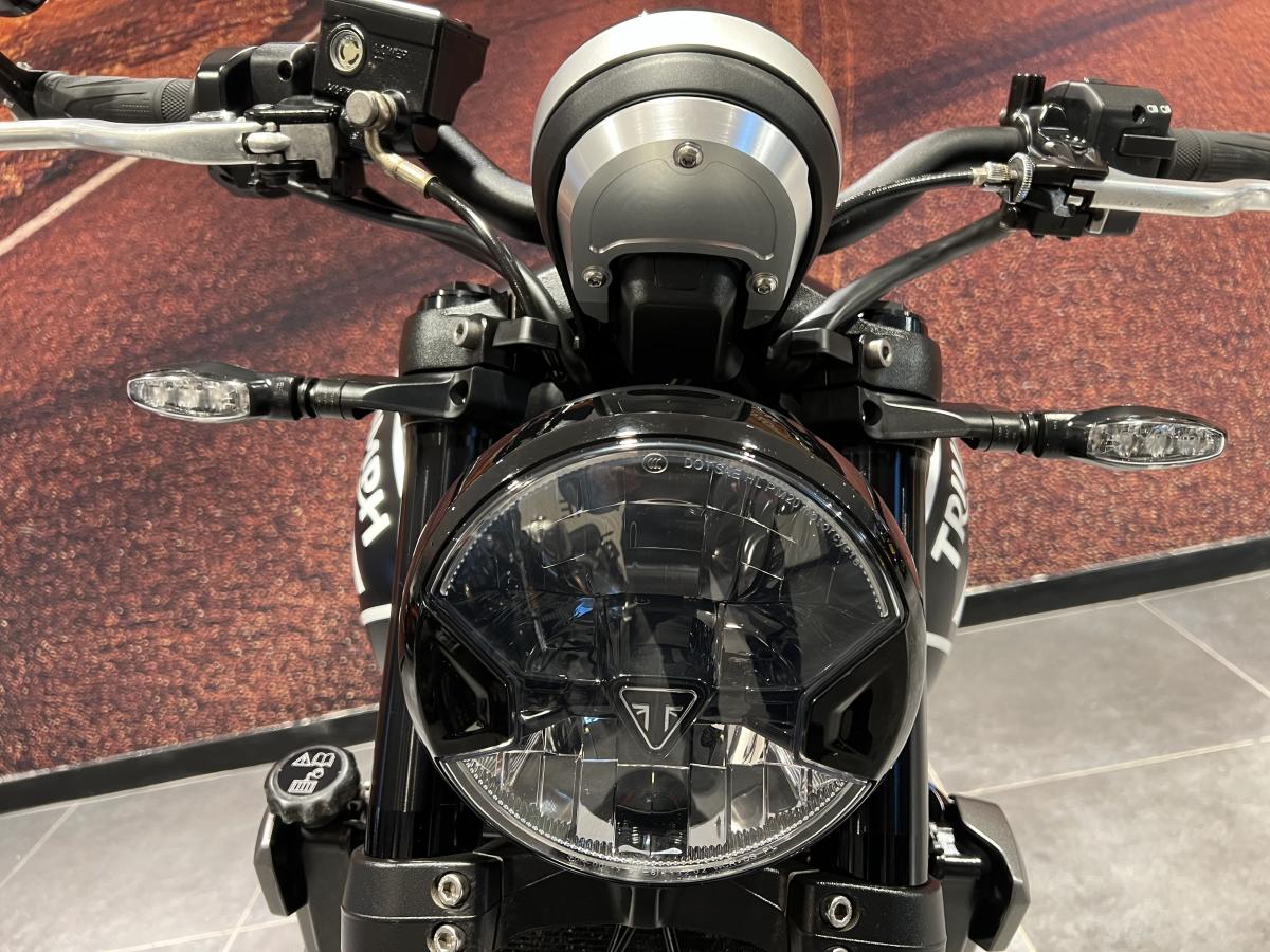 Triumph Trident 660