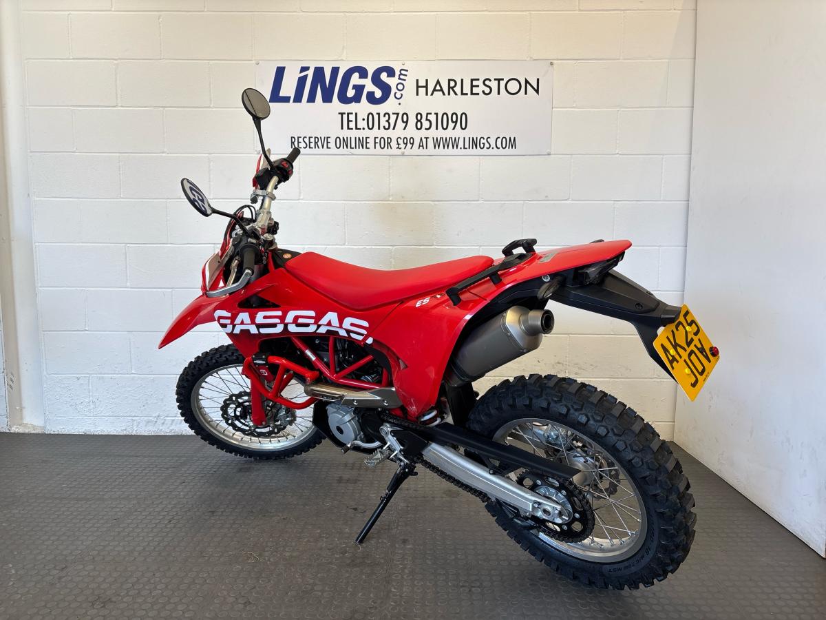 8433