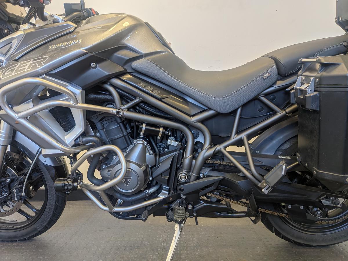 8822