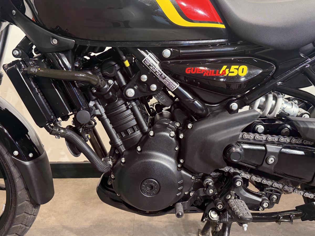 9896