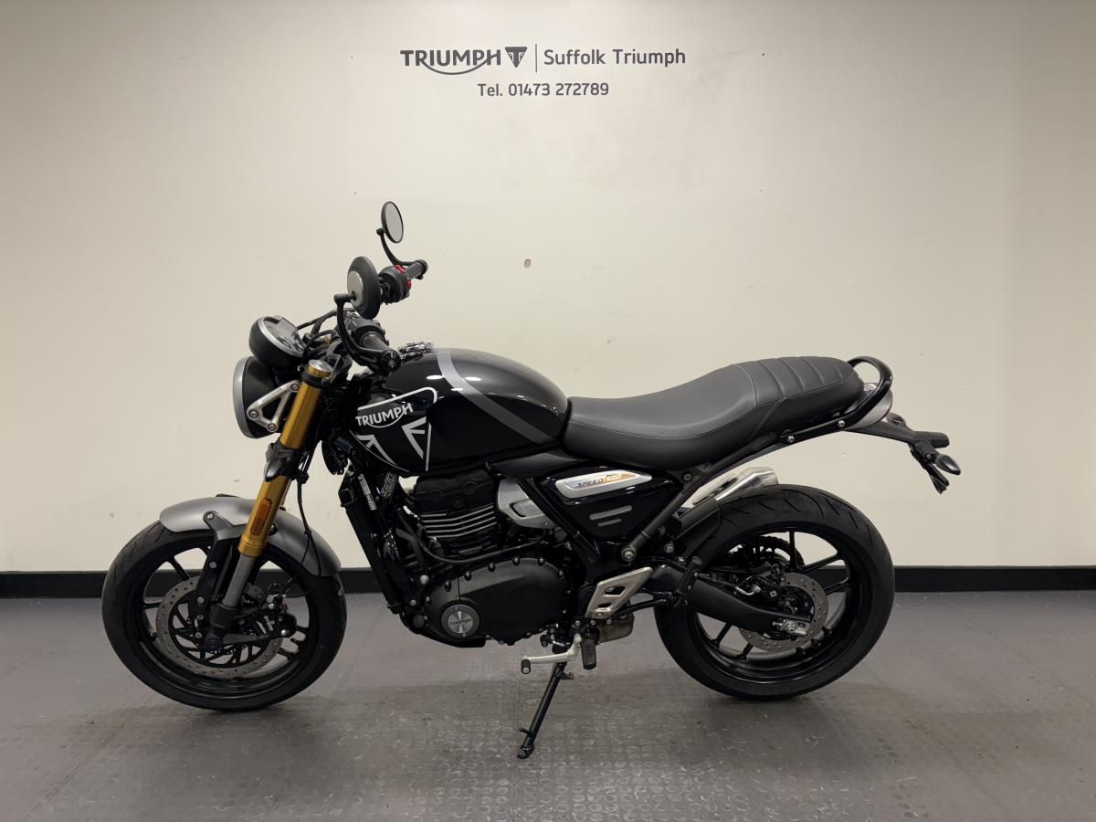 9990