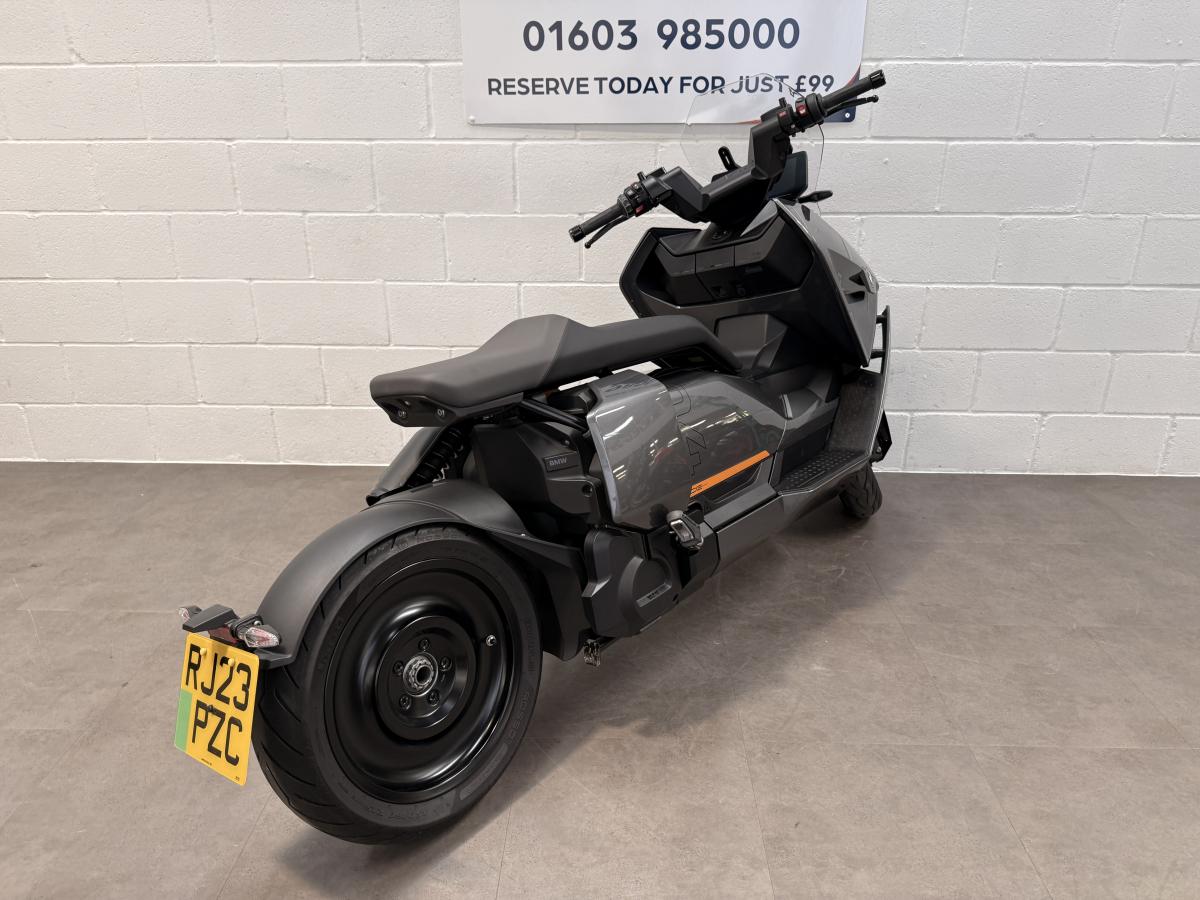 10151