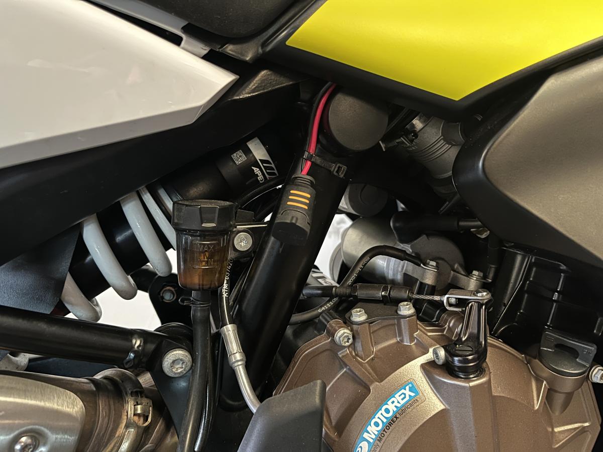 10267