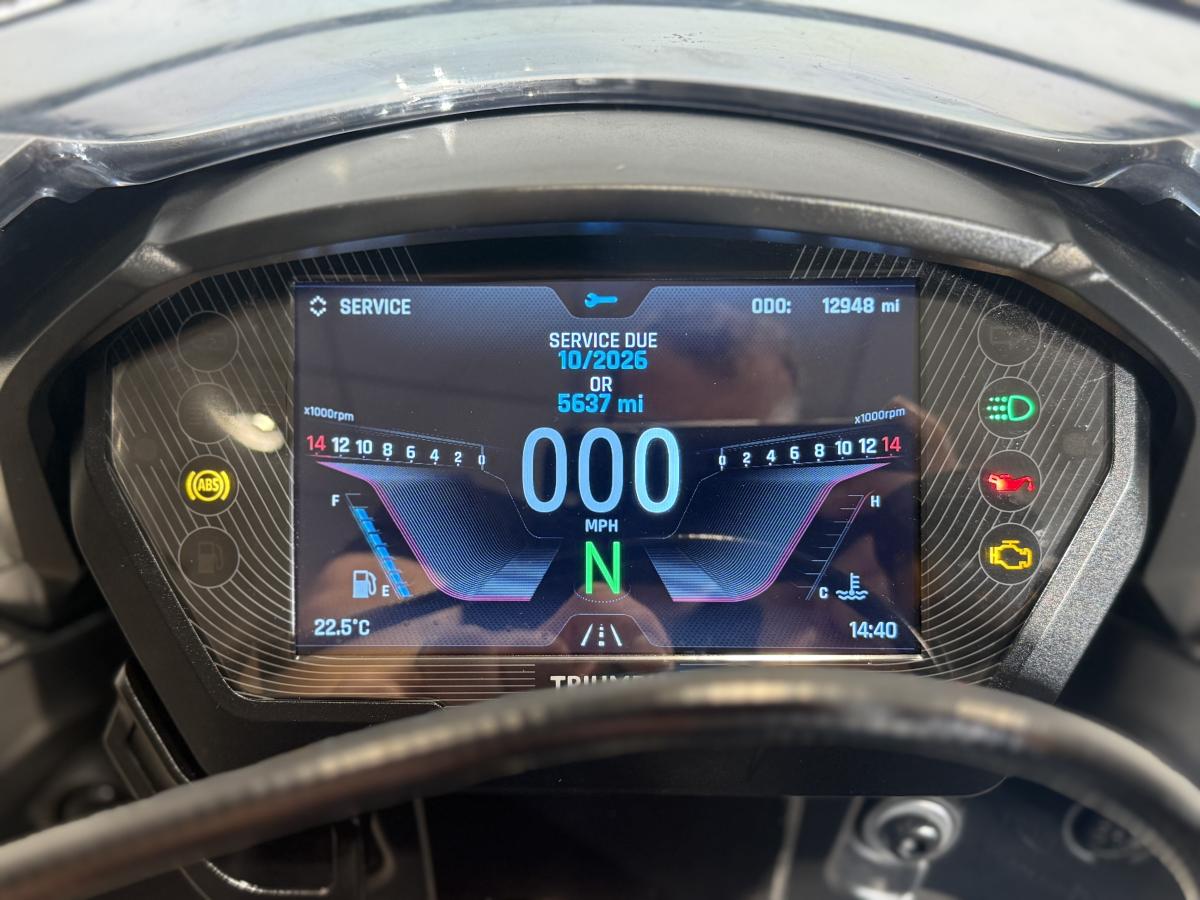 10804