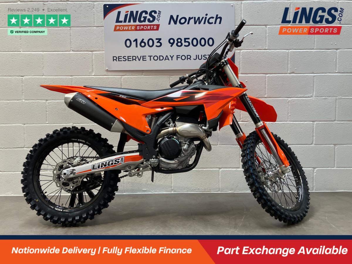 10874