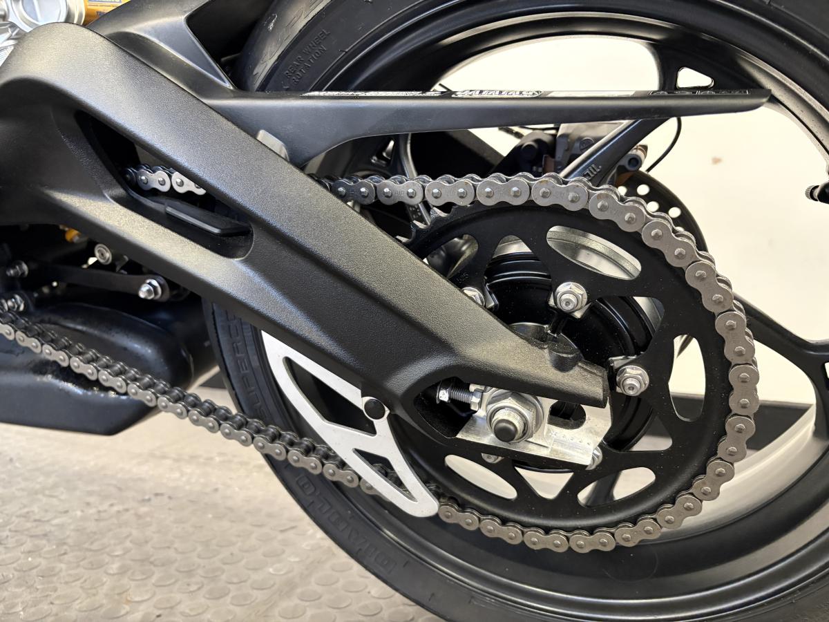 11101