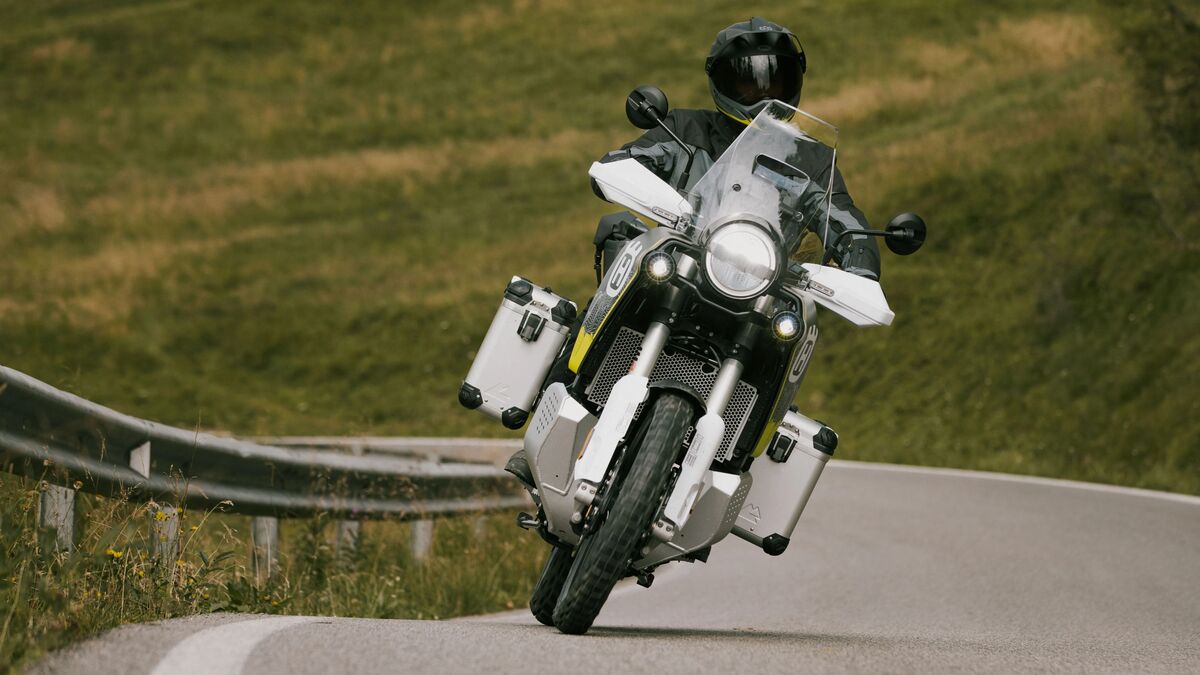 Husqvarna Norden 901 Expedition 2026 Offer