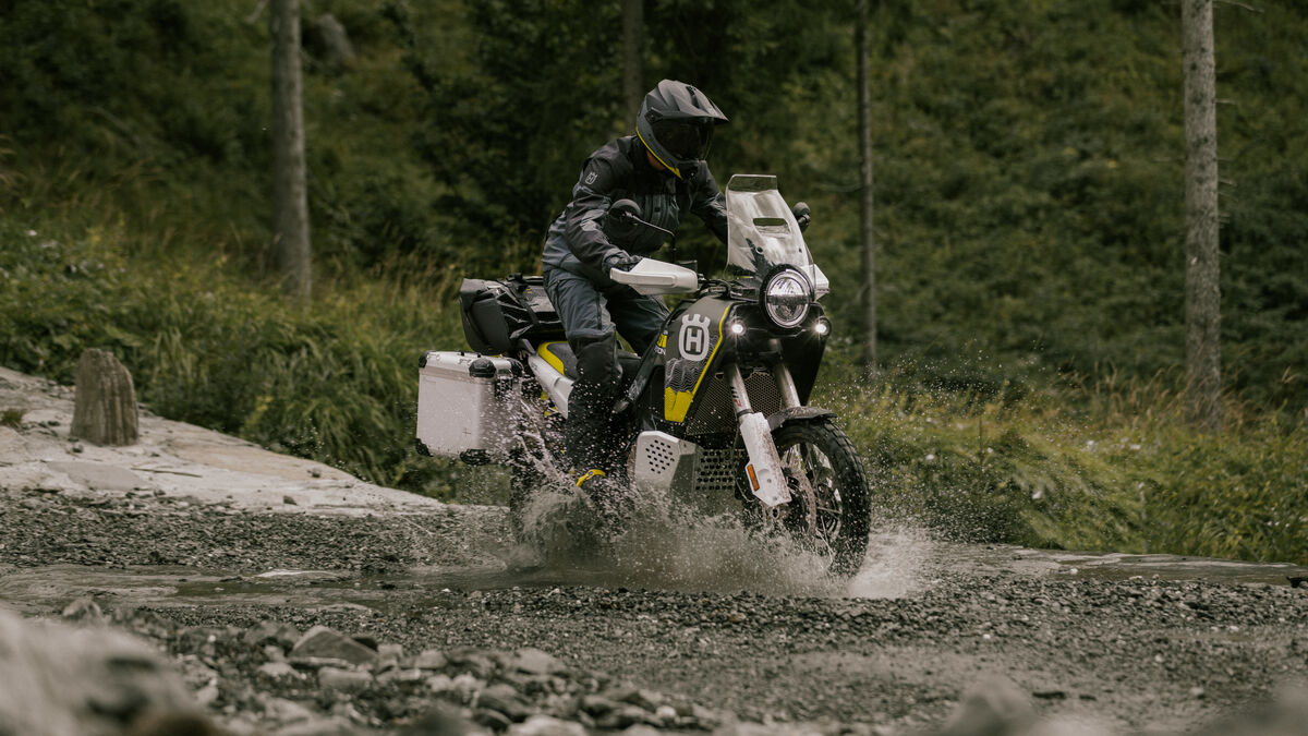Husqvarna Norden 901 Expedition 2025 Offer
