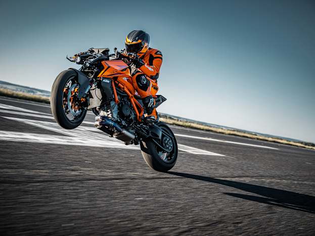 KTM 1390 Super Duke R Offer