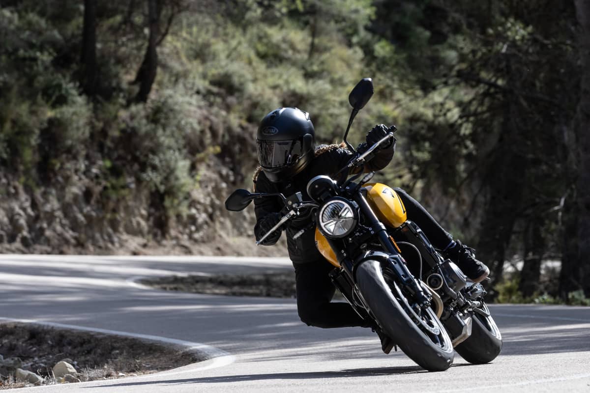 Triumph Trident 660 Offer