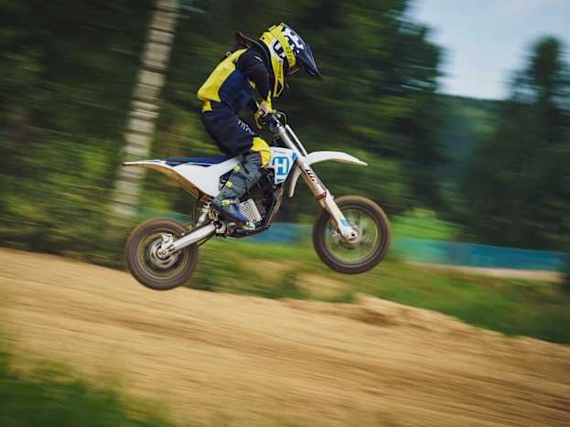 Husqvarna EE3 Offer