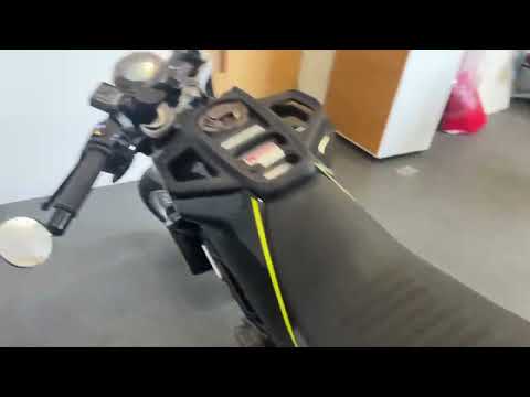 4877-husqvarna-svartpilen-401-2019