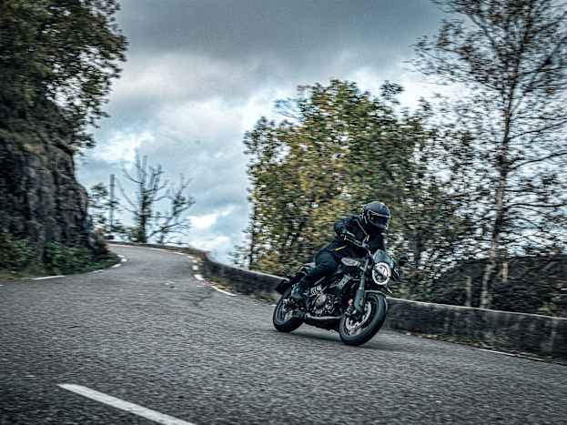 Husqvarna Svartpilen 401 Offer