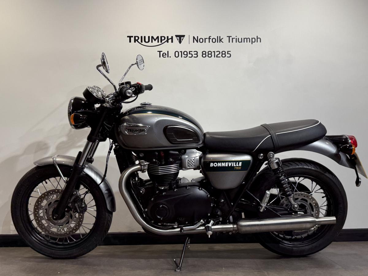 Triumph Bobber Bonneville 1200 2016 Triumph Bonneville T120 For