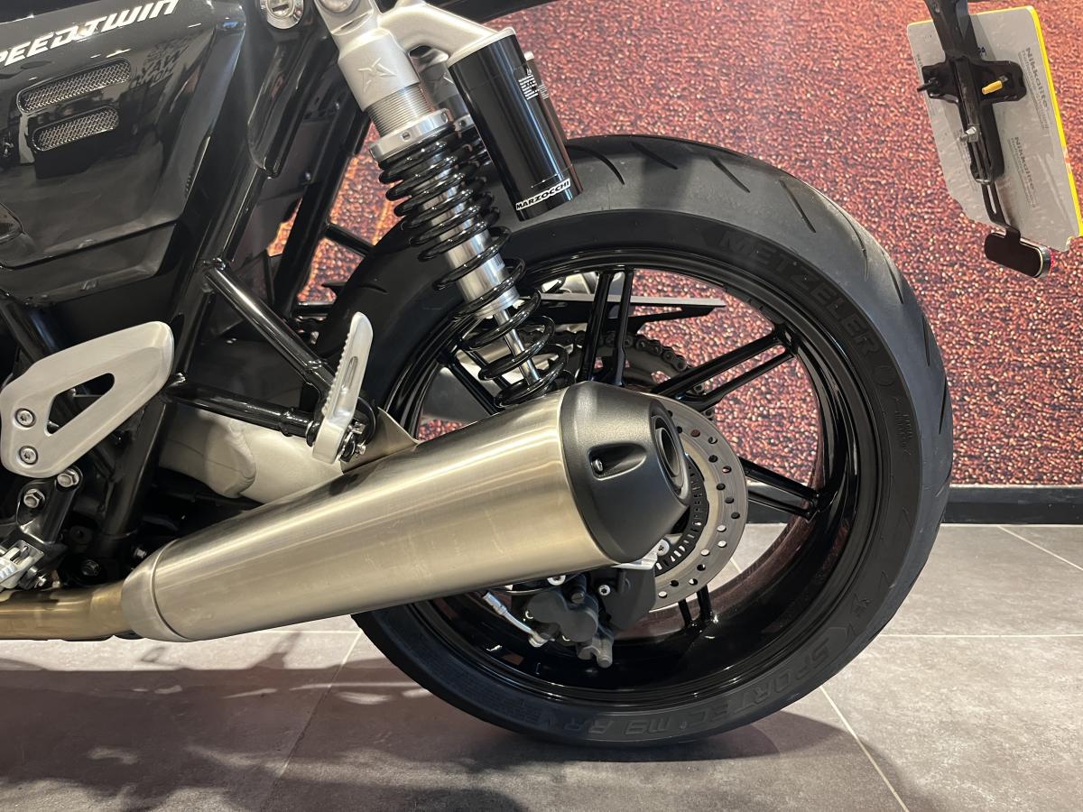 Triumph Speed Twin 1200