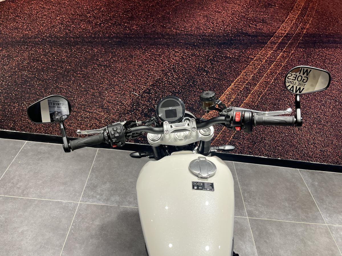 Triumph Speed Twin 1200