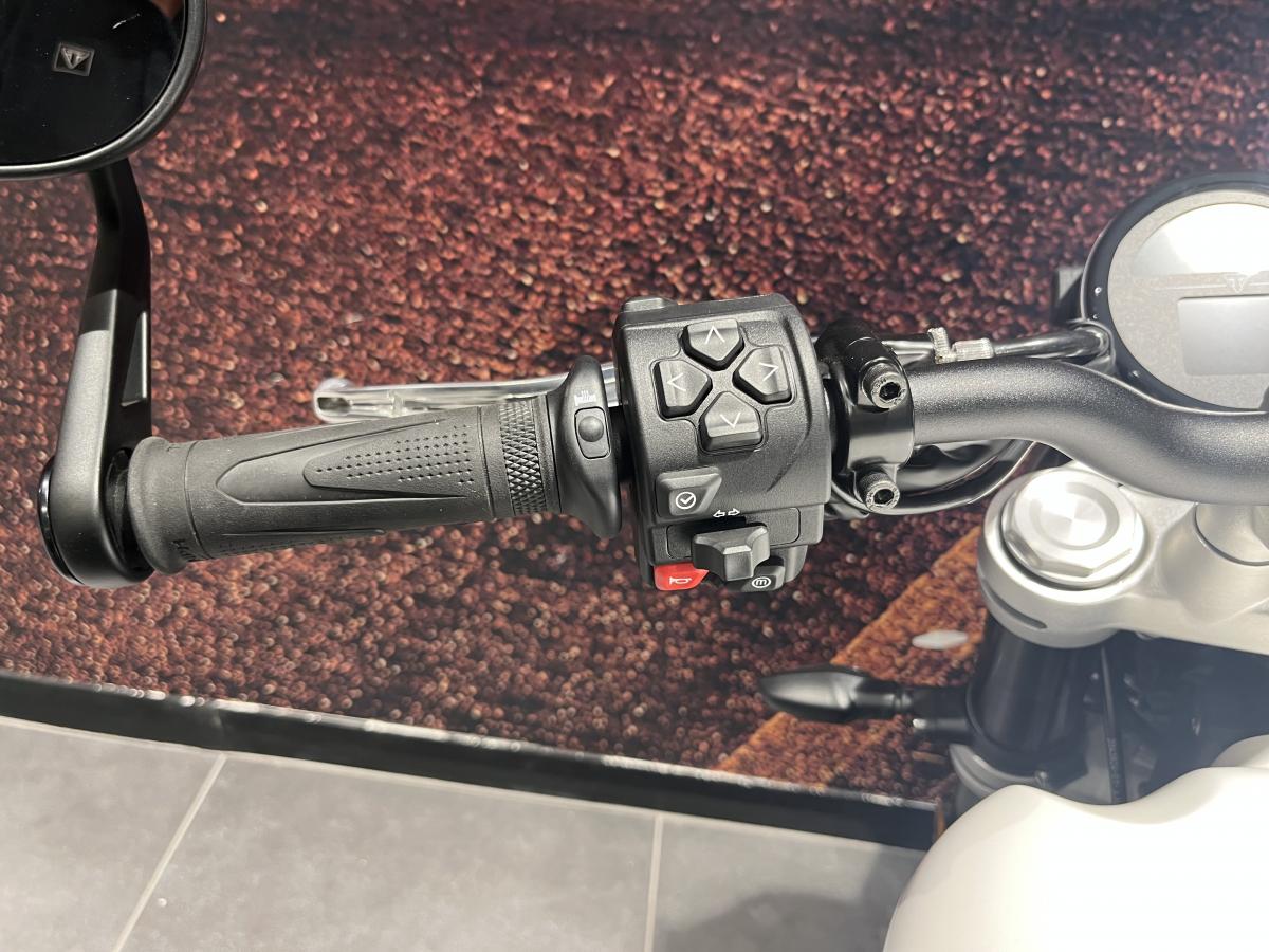 Triumph Speed Twin 1200