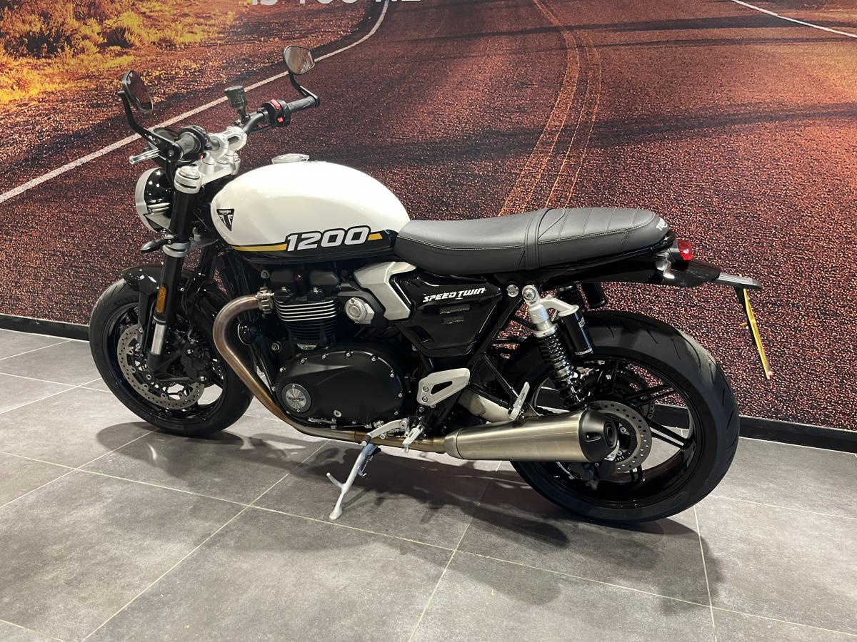 Triumph Speed Twin 1200