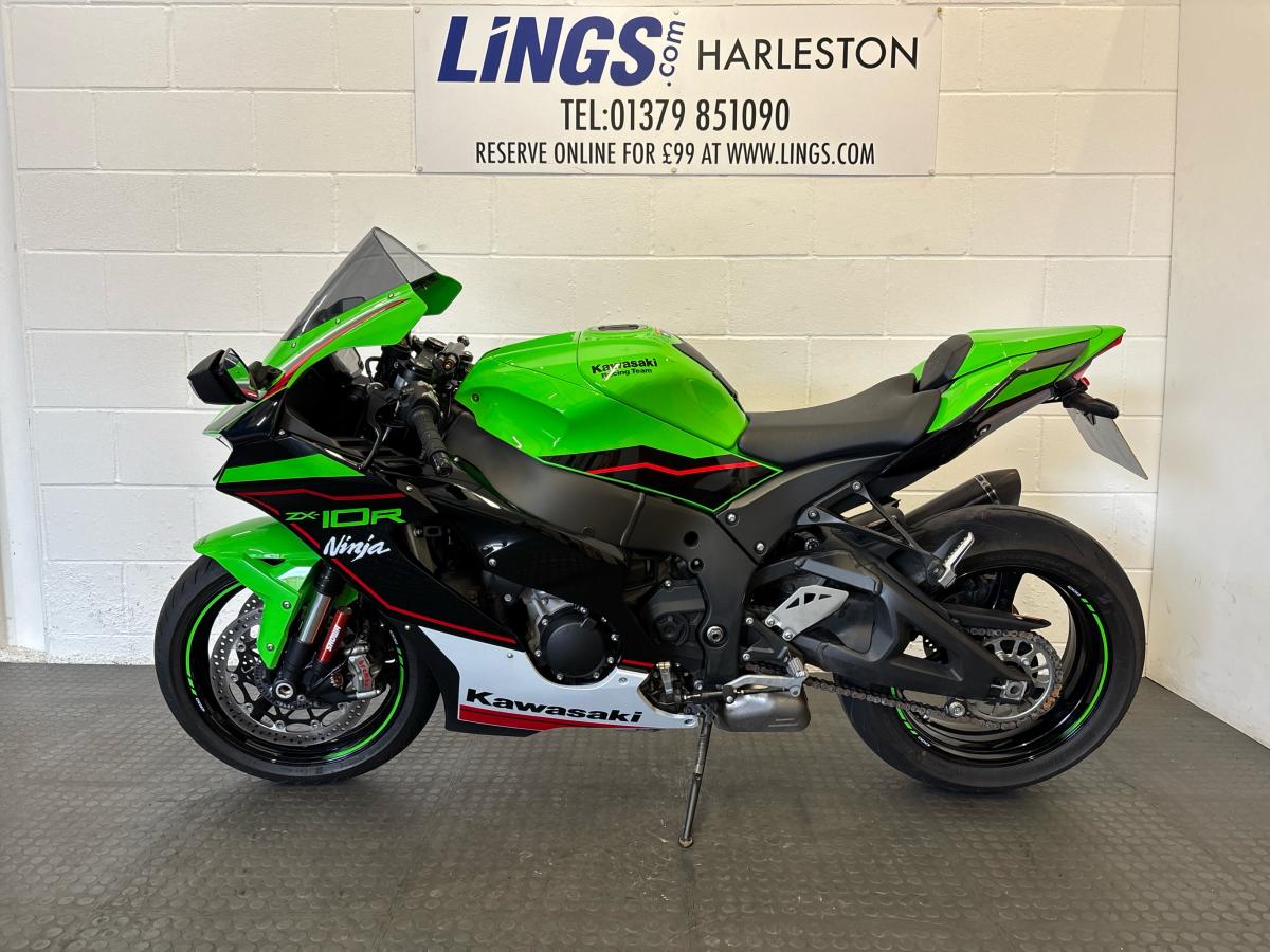 R1010 2021 Kawasaki ZX-10R + ZX-10RR - SportBikes Inc Magazine