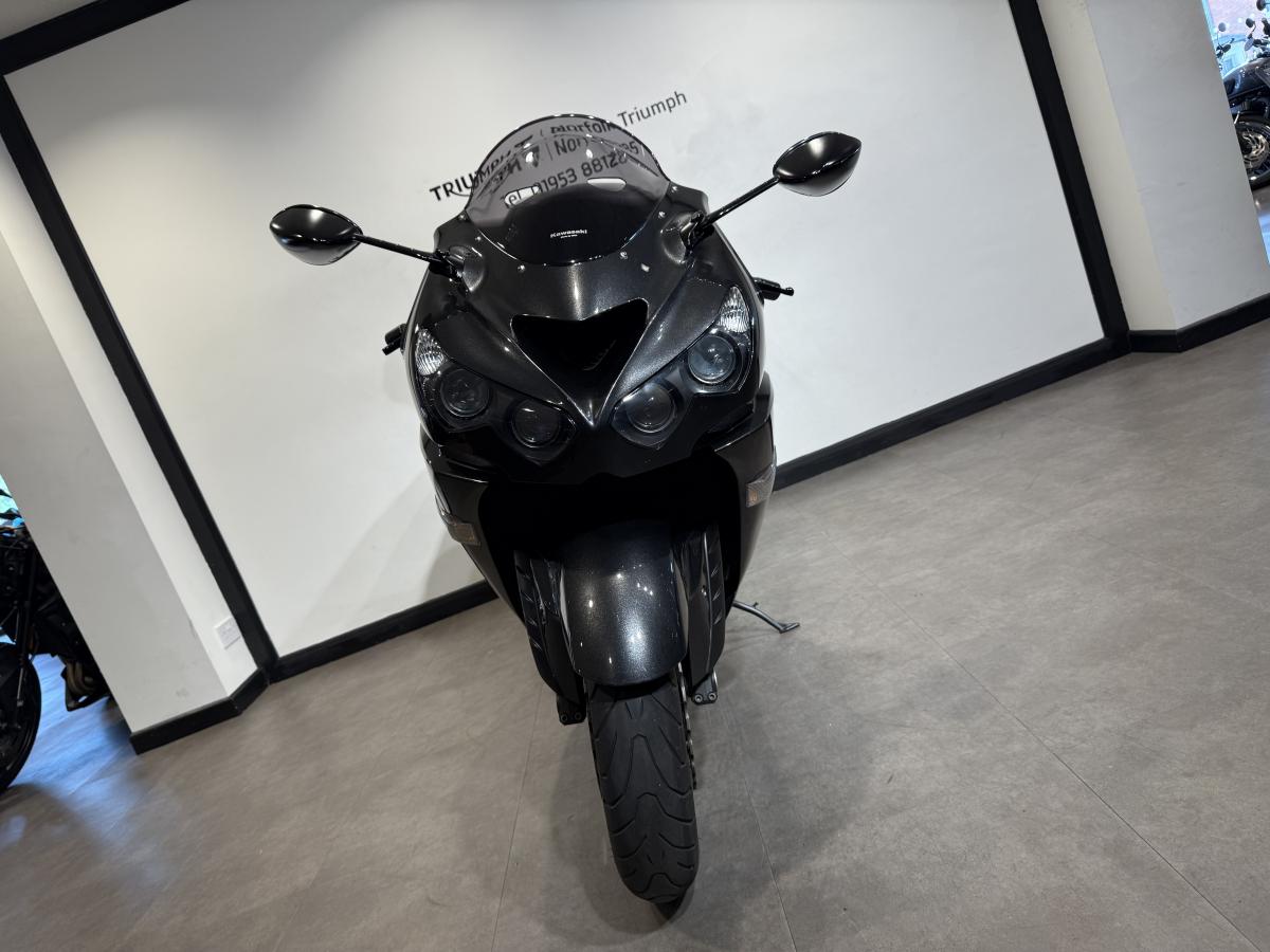 Used Kawasaki ZZR1400 for Sale | Lings Norfolk Triumph