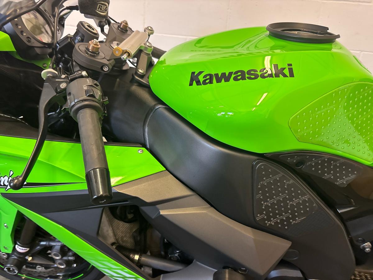 r Used Kawasaki Ninja ZX-10R for Sale | Lings Powersports Harleston