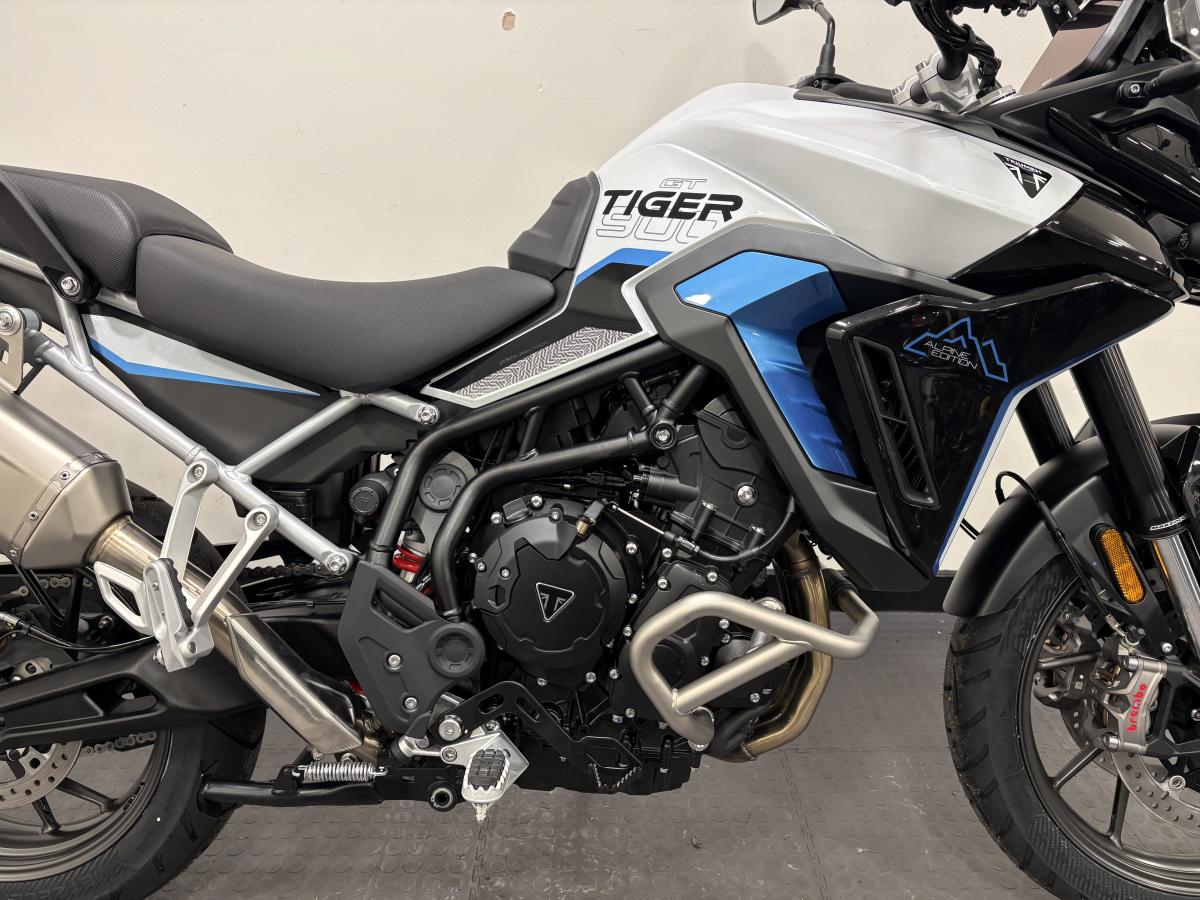 7830