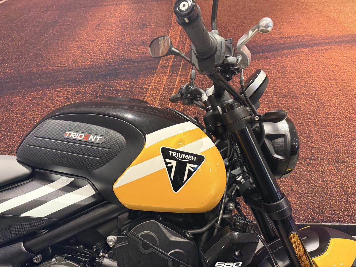 8086