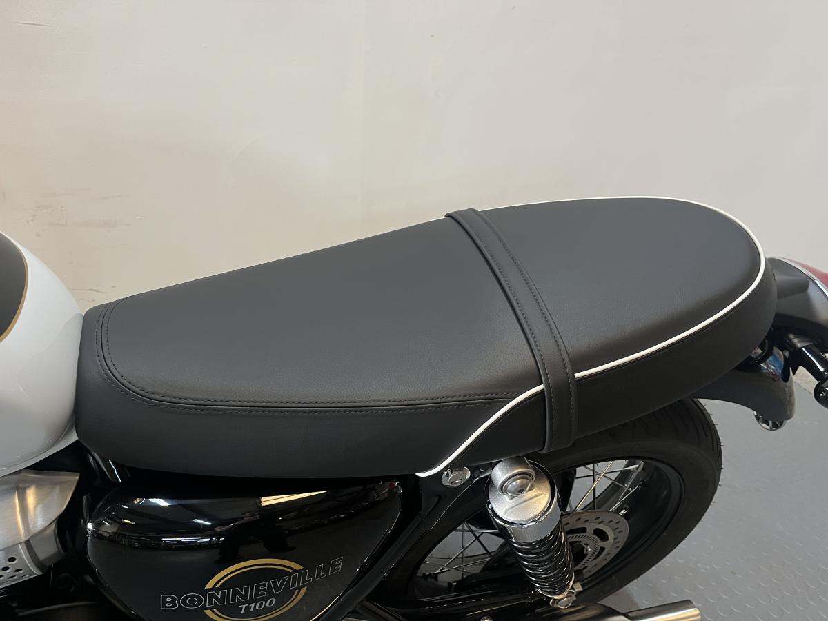 8297