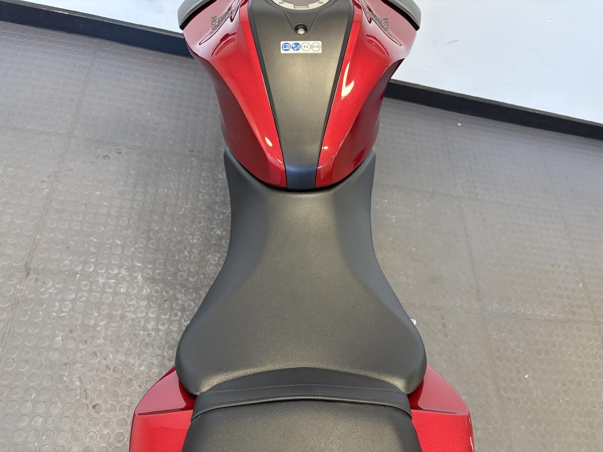 8611