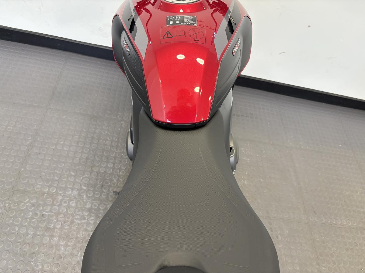 9986