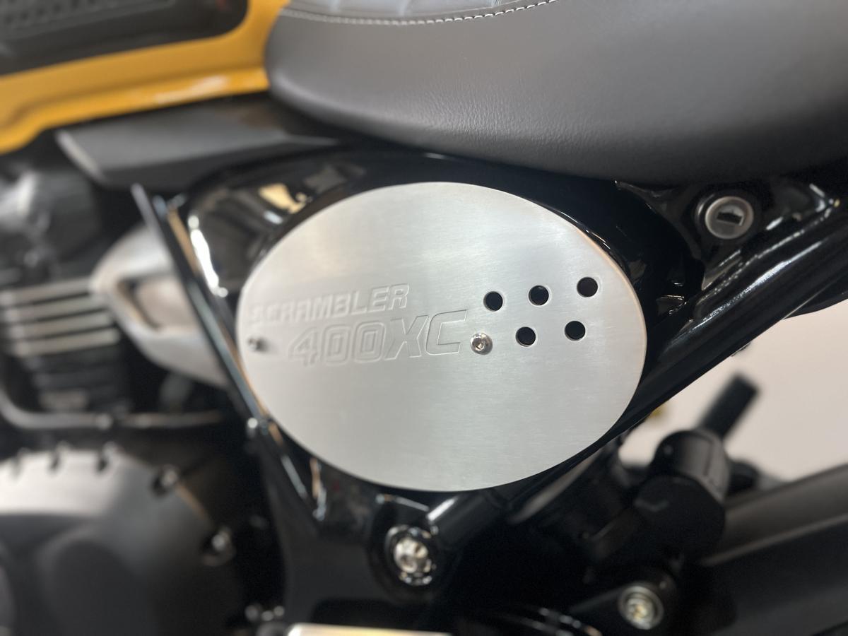 10379