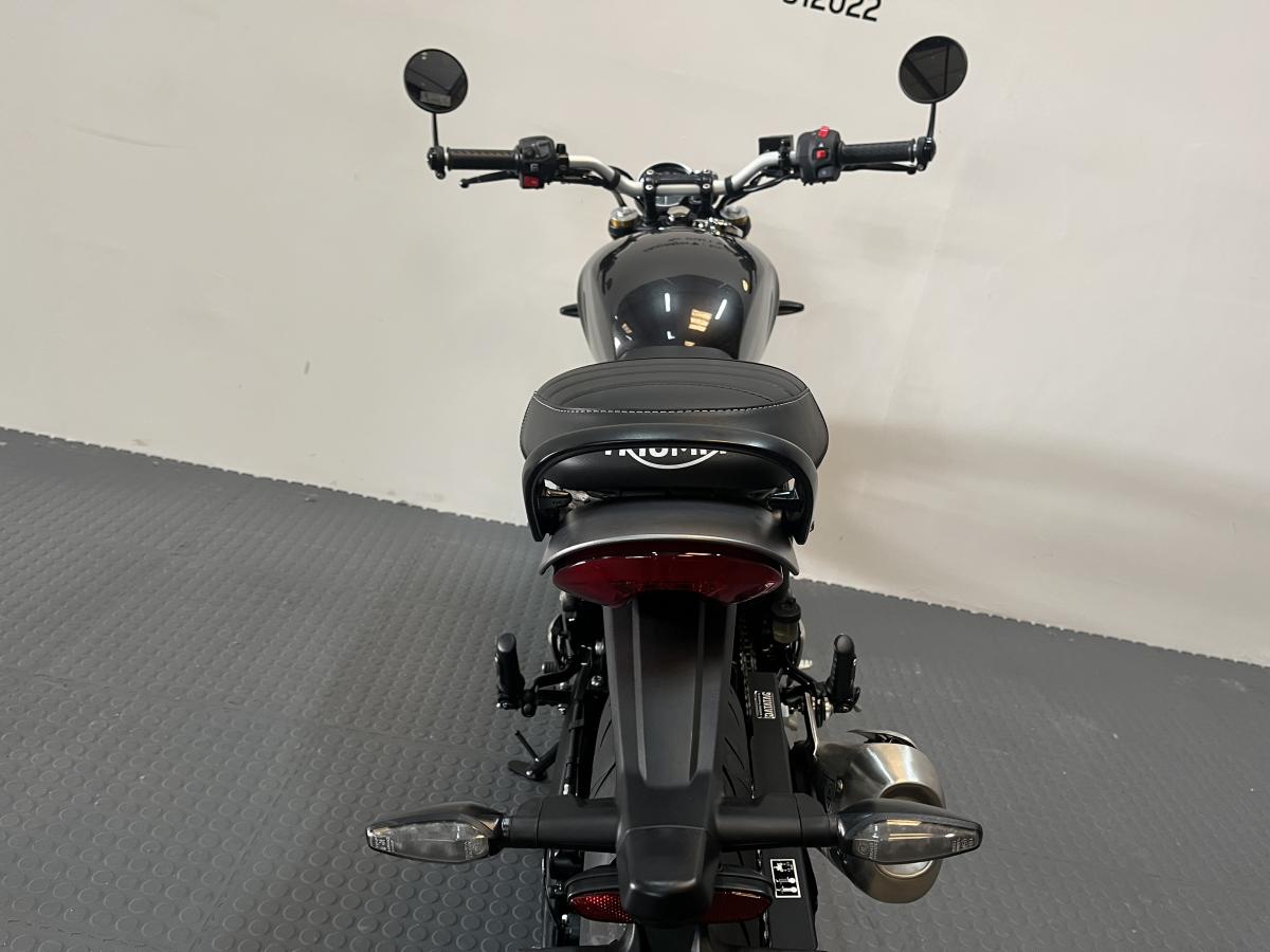 10382