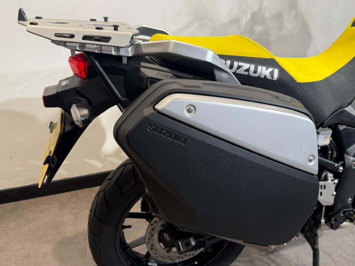 10966