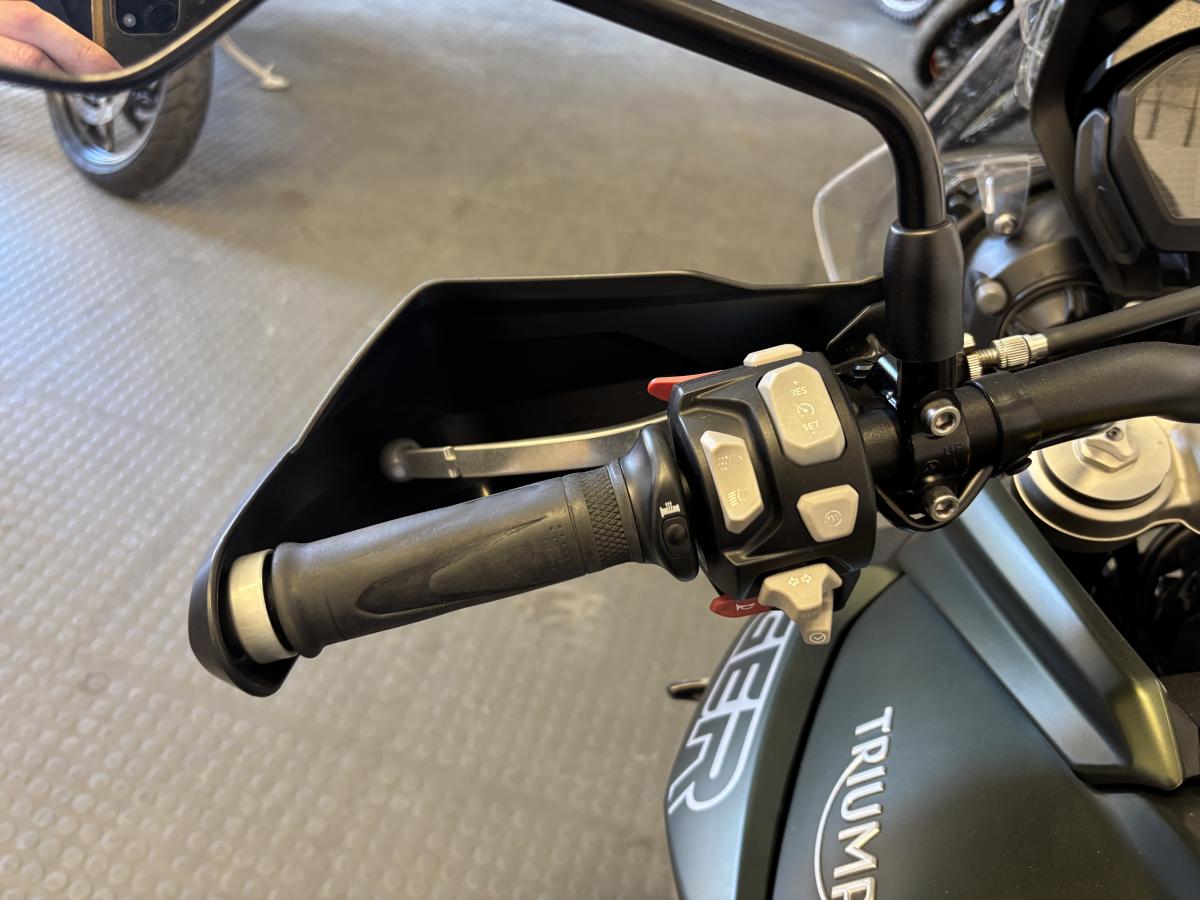 11088